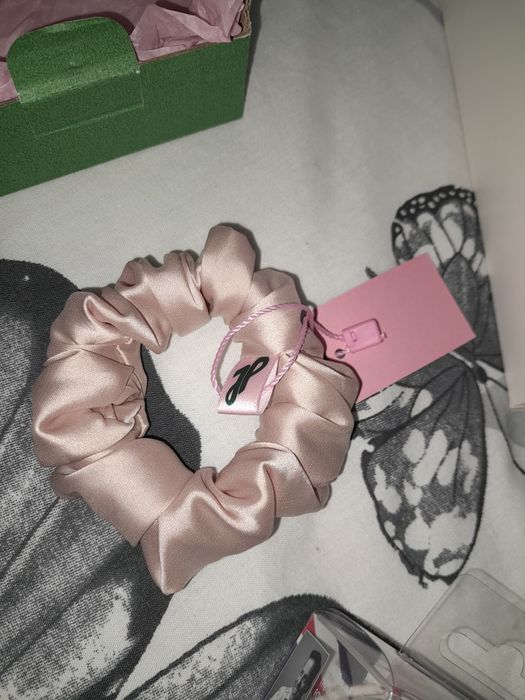 Шовкова резинка для волосся