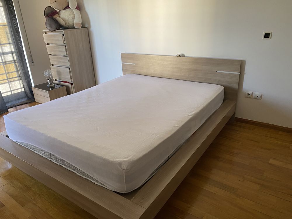 Cama de casal 160x200cm