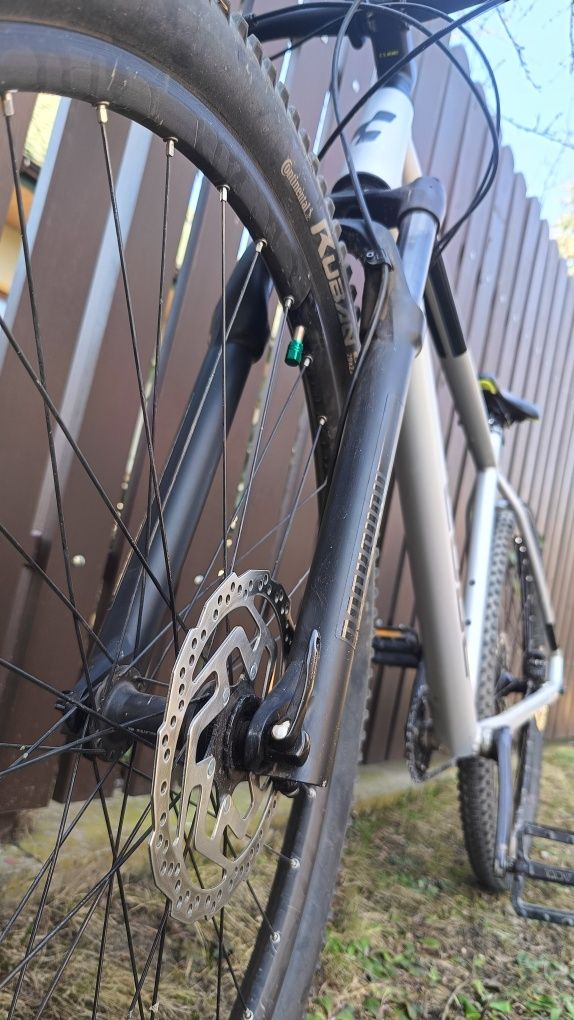 Rower hardtail cube