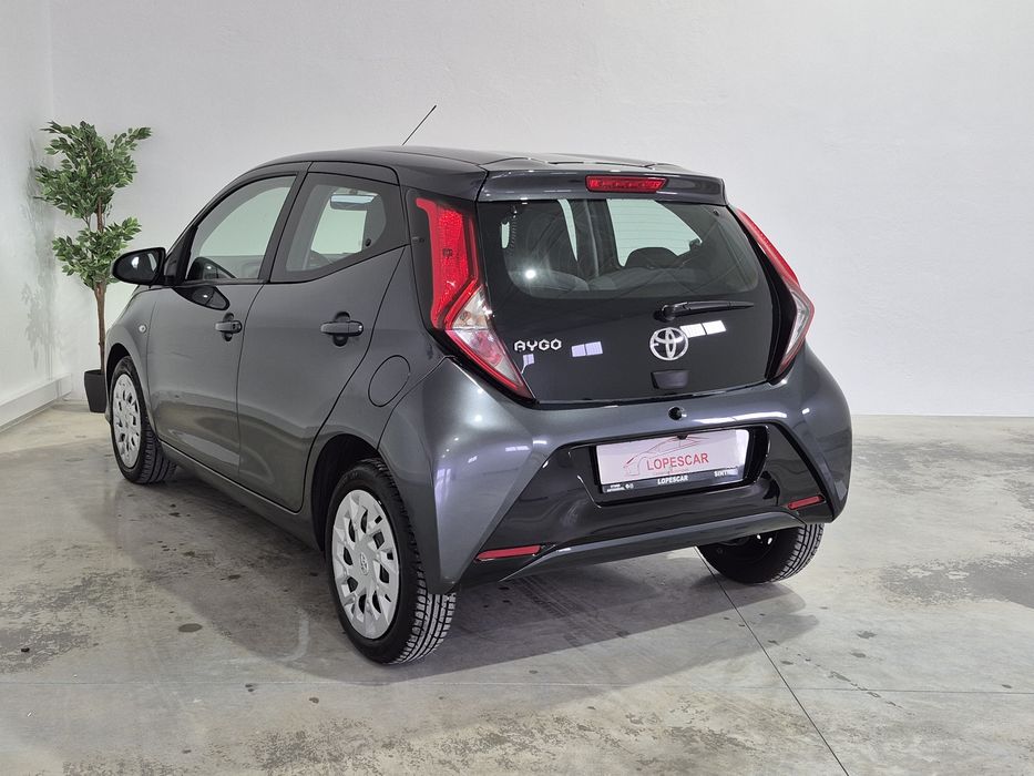 Toyota Aygo - 20.000KM - 2019 | GARANTIA