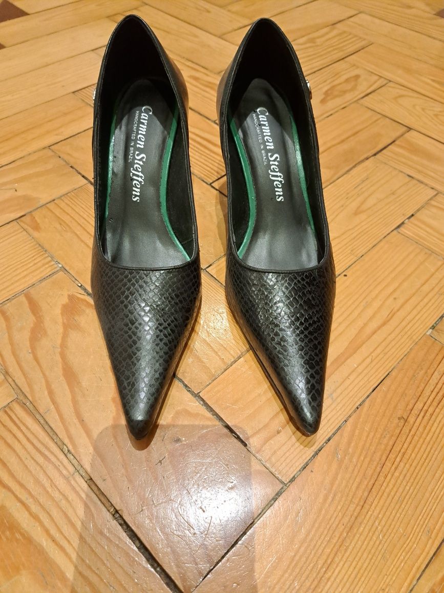 Sapatos senhora 35