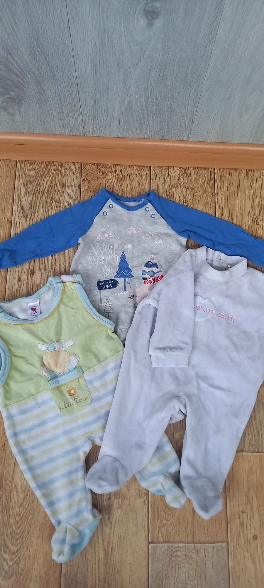 Одежда для  новорожденных и до 6 месяцев