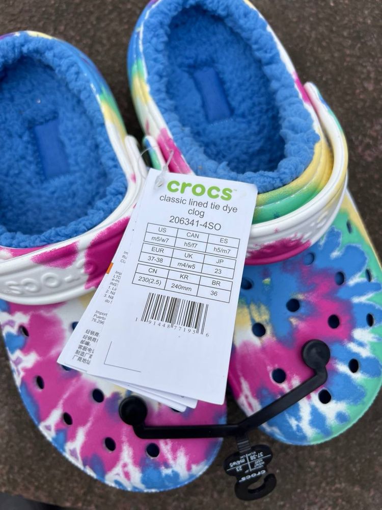 Розпродаж Crocs оригінал унісекс можель теплі із хутром дім/робота