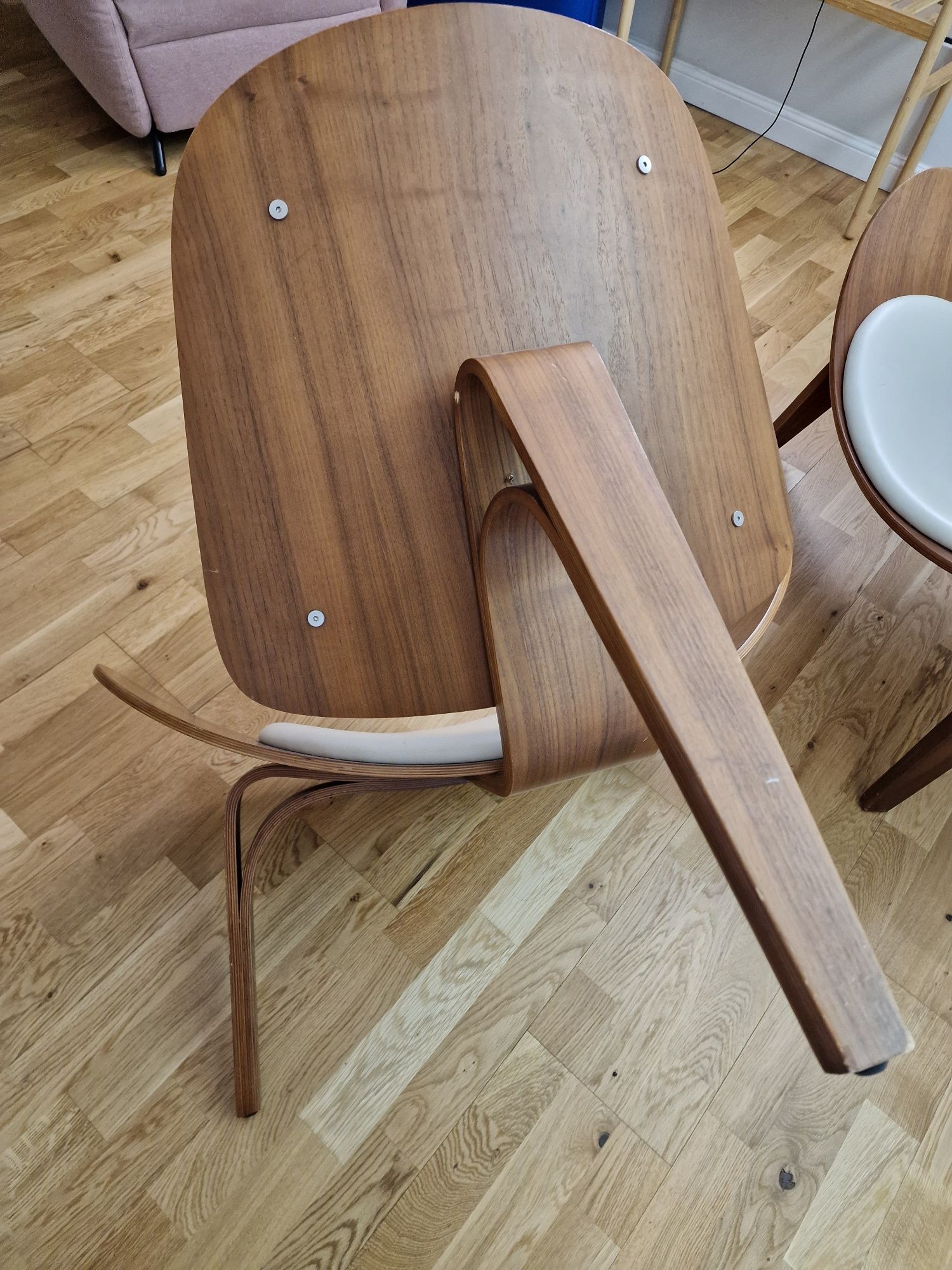 2 fotele jak shell chair