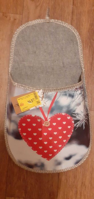 Декор"Тапочек "для комнатных тапочек,новый.