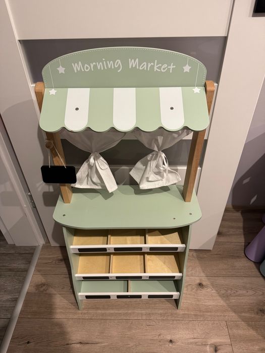 Stragan/ teatrzyk mamabrum