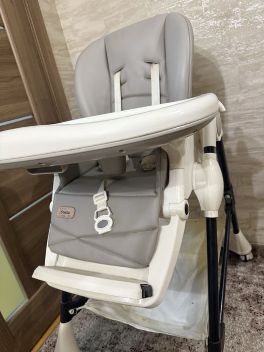 Стільчик для годування