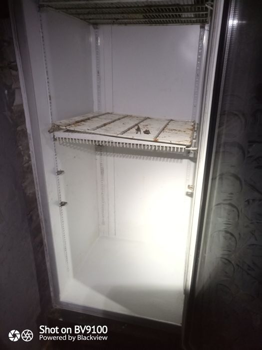 Холодильный шкаф холодильная витрина