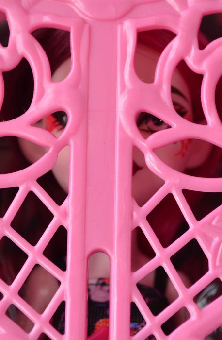 лялька Monster High Draculaura Skulltimate Secrets шафа з секретом