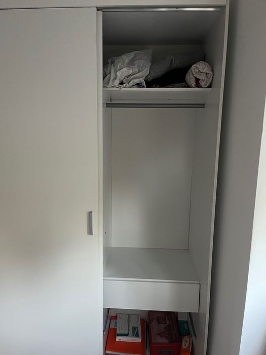 Vendo 2 roupeiros juntos ou separados