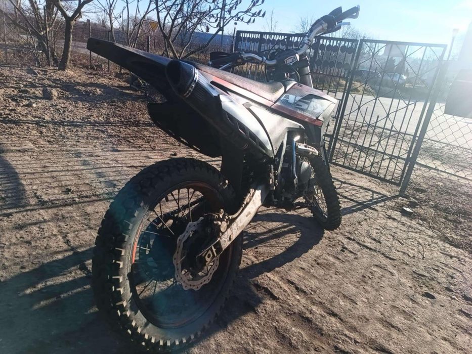 Cross 250cc ASIX LIZZARD