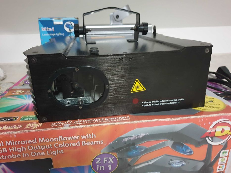 Laserworld CS-1500RGB Laser dyskotekowy DPSS aircooled DMX512 ILDA
