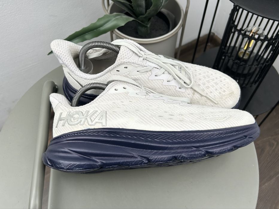 Оригінал! Кросівки Hoka Clifton 9 40.5 розмір М06026