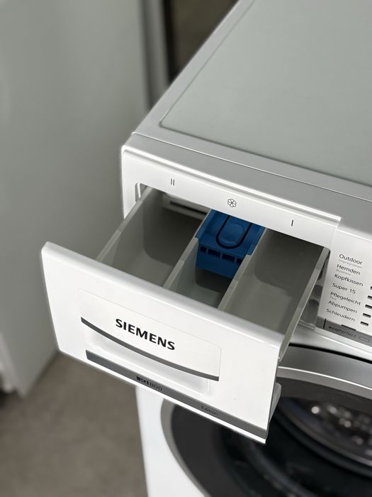 Пральна машина Siemens WM14Y74D iQ800 / інверторний мотор / Німеччина