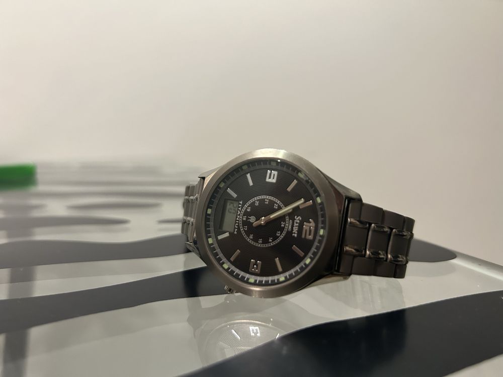 Zegarek Stauer Titanium Case