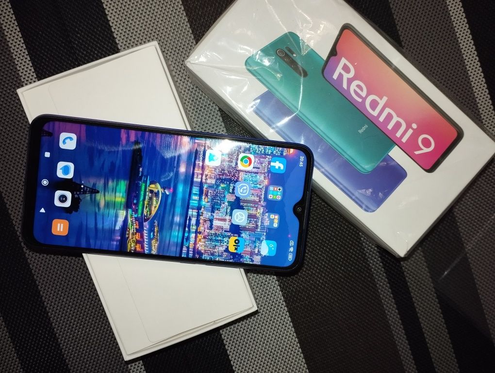 Продажа смартфона Xiaomi redmi 9,в отличном состоянии ,полный комплект