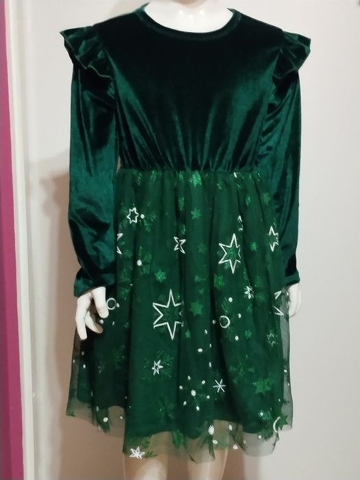 Sukienka w kolorze butelkowej zieleni w gwiazdki