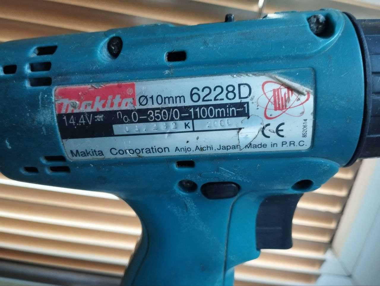Дрель-шуруповерт Makita 6228D