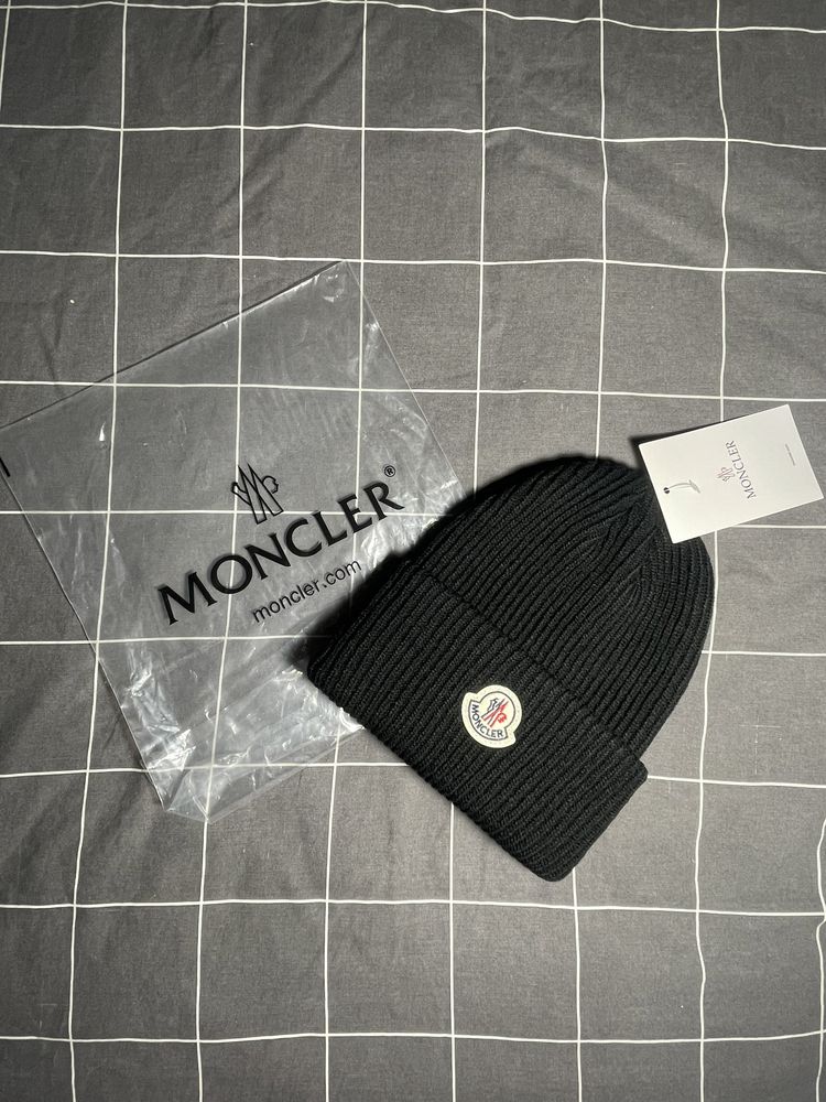 Gorro Moncler Preto