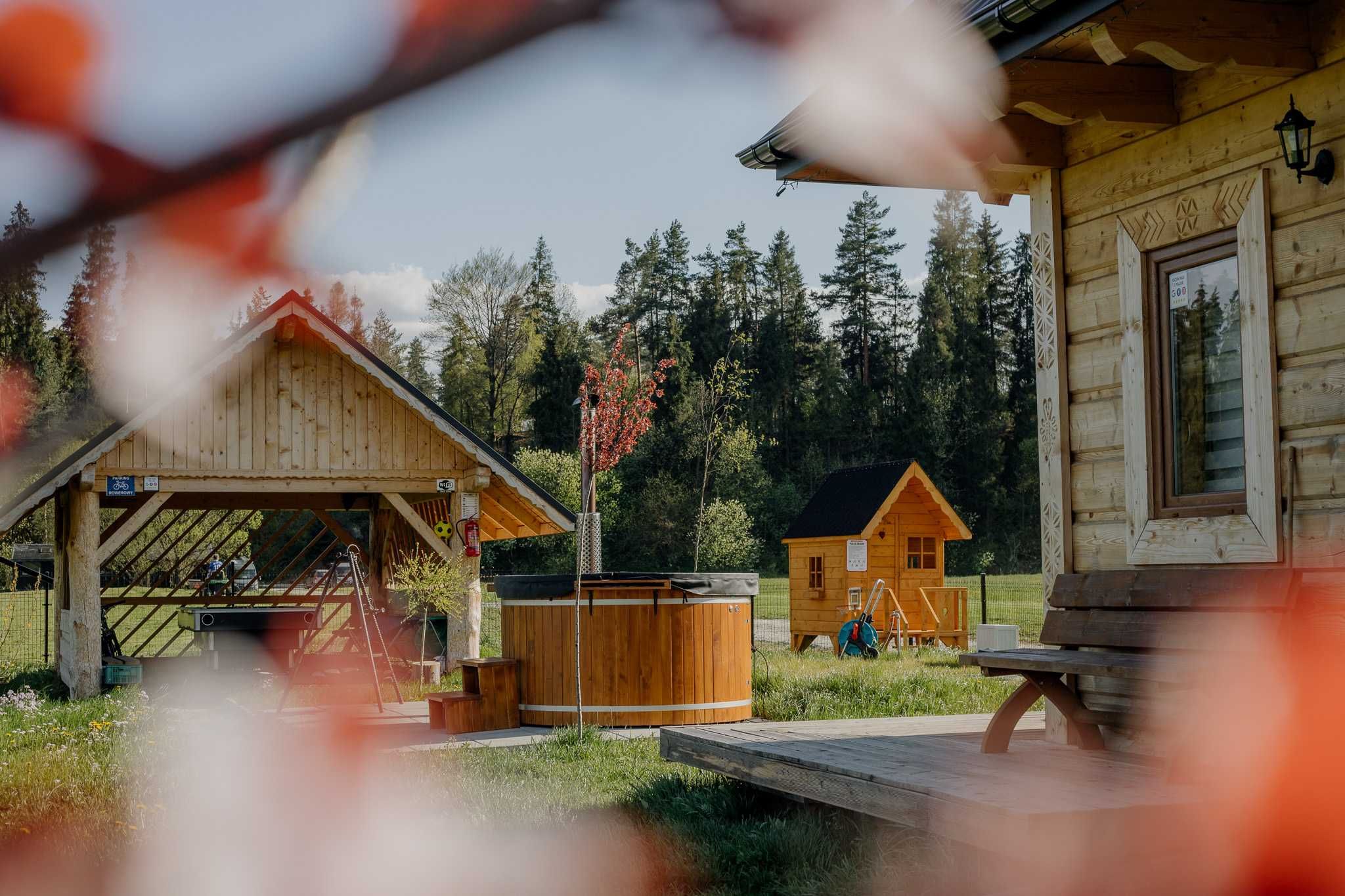 Nocleg "Polne Domki" Domek z Jacuzzi,ścieżka rowerowa Velo Dunajec,Las