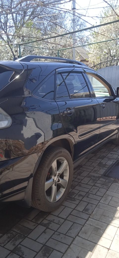 Продам терміново авто Lexus rx300