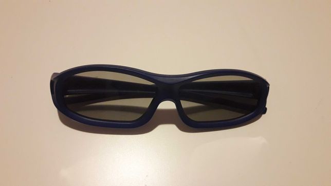 Okulary do oglądania filmów w technologii 3D.