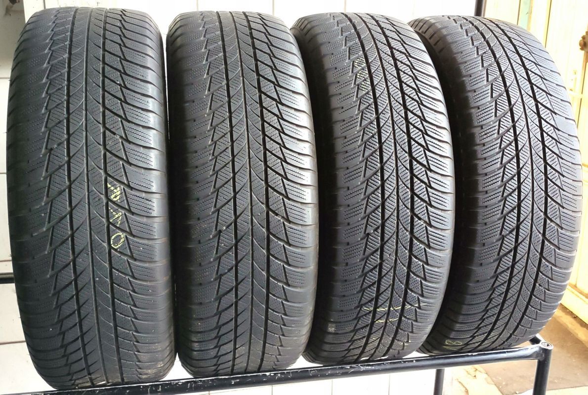 4x 225/60r18 Bridgestone Blizzak Lm001, 104h 2020r