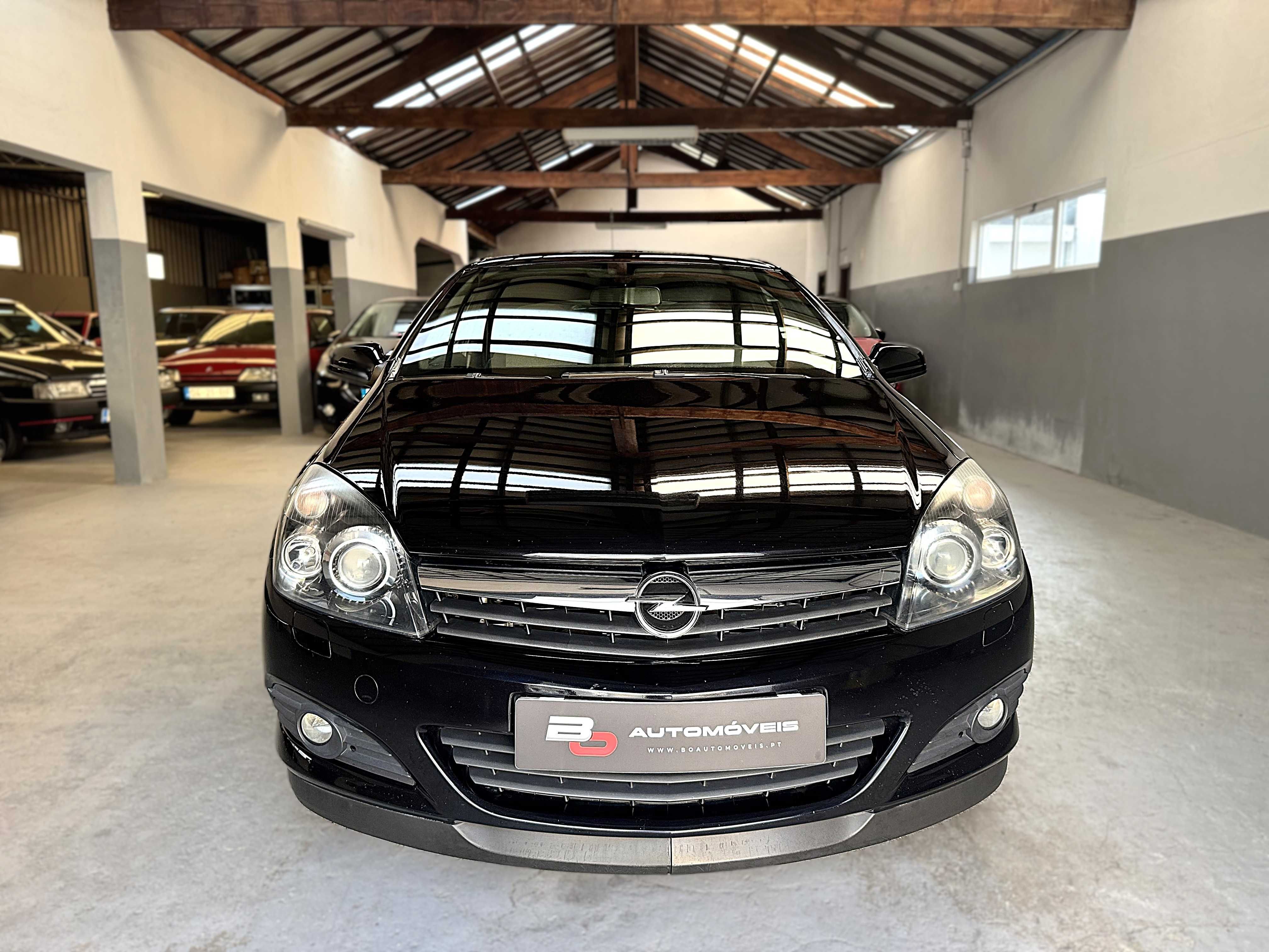 Opel Astra GTC 1.9 CDTI RESERVADO