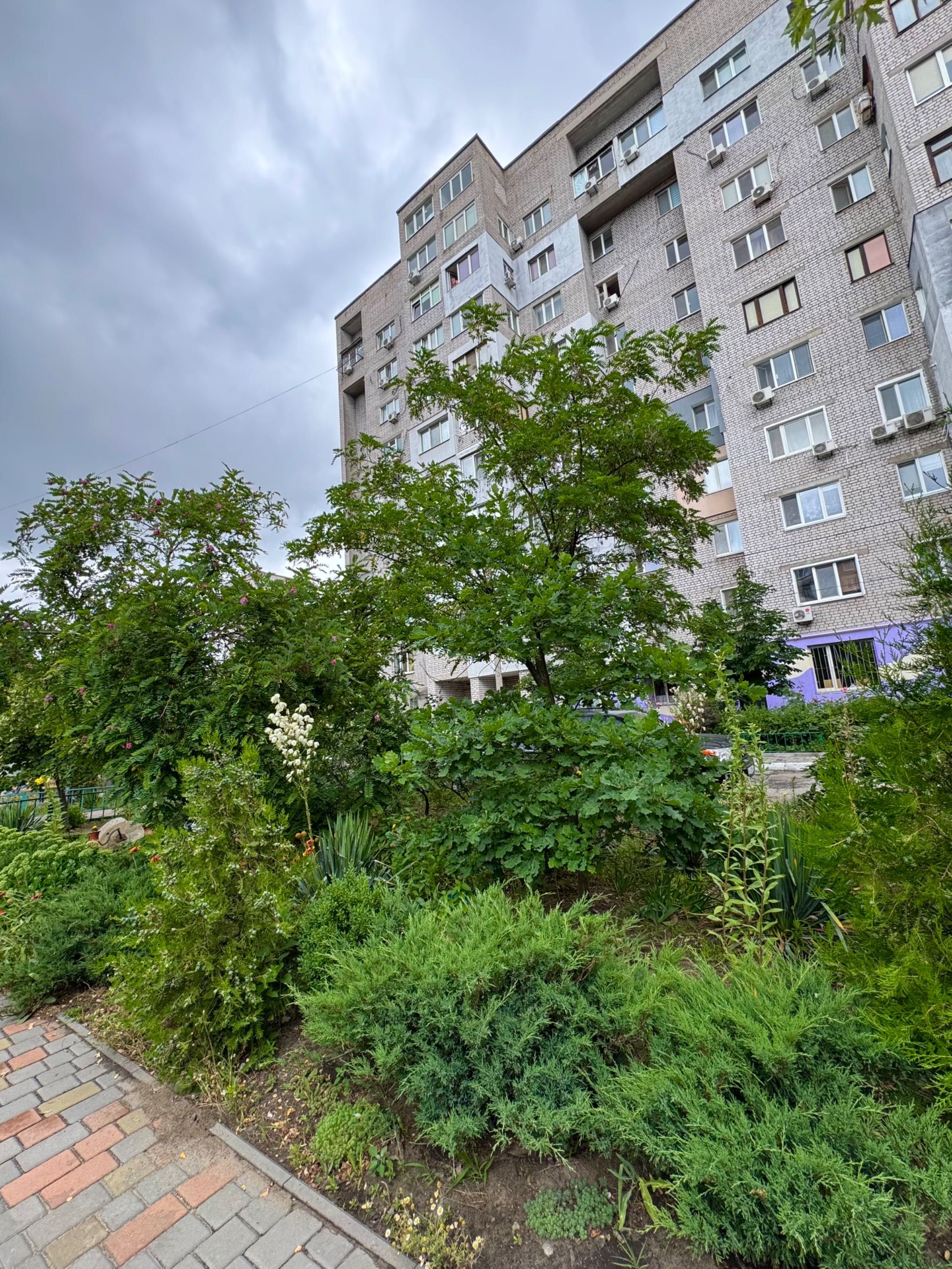 Продам ж/м Ломовский, 1 к. квартира, Фрунзенский, левый берег