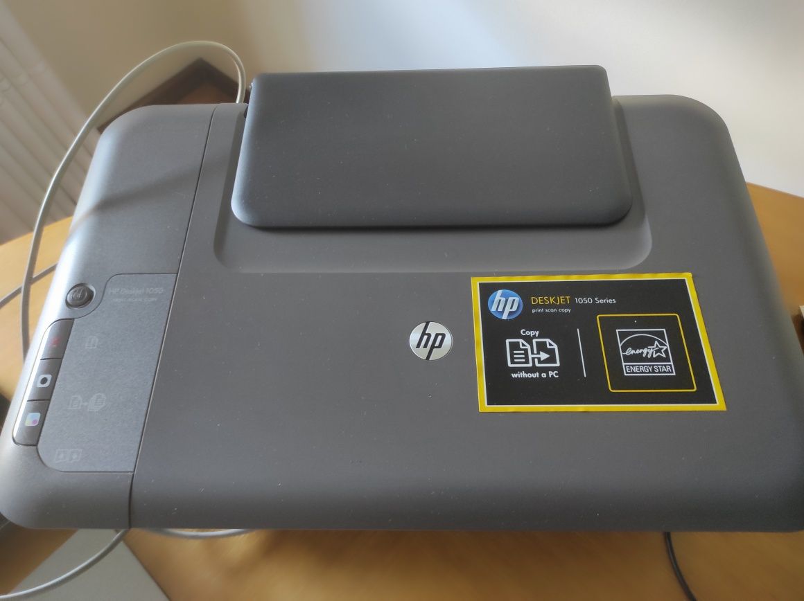 HP Deskjet 1050 - print scan copy