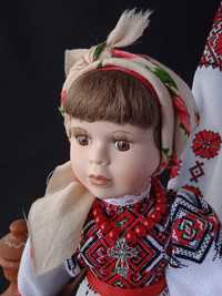 Украинский сувенир №42 фарфоровая кукла в народном костюме 40см