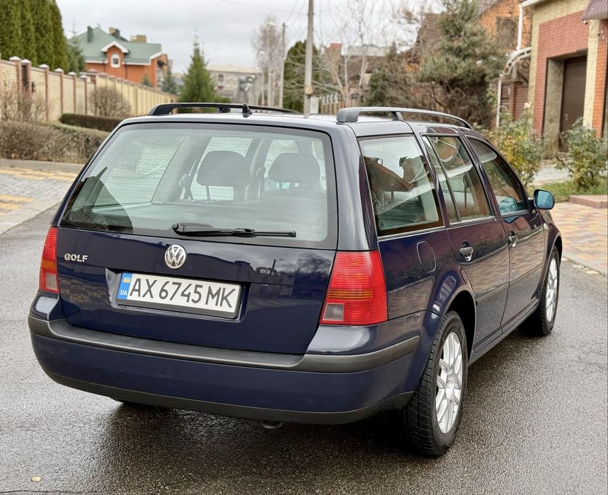 Volkswagen GOLF 1.6 MPI Avtomat