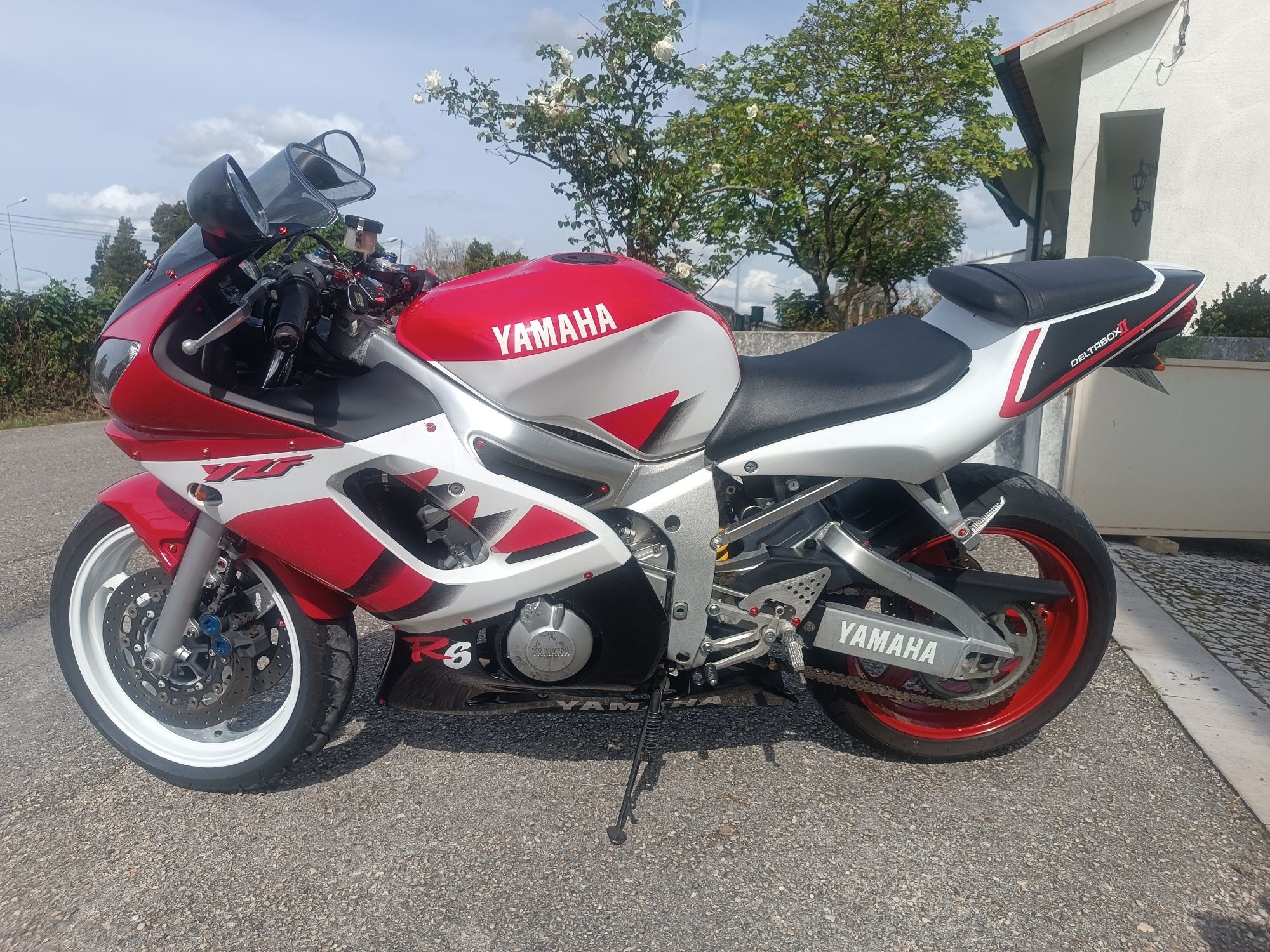 Yamaha yzf r6 ano 2000