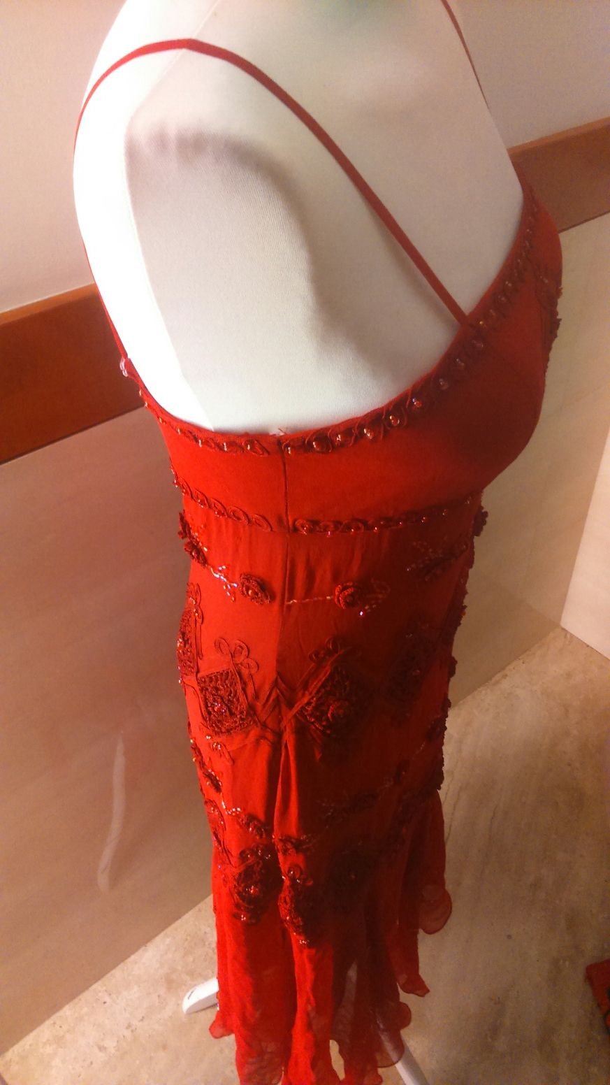 Jedwabna hiszpańska czerwona sukienka koktajlowa Bicici S M flamenco