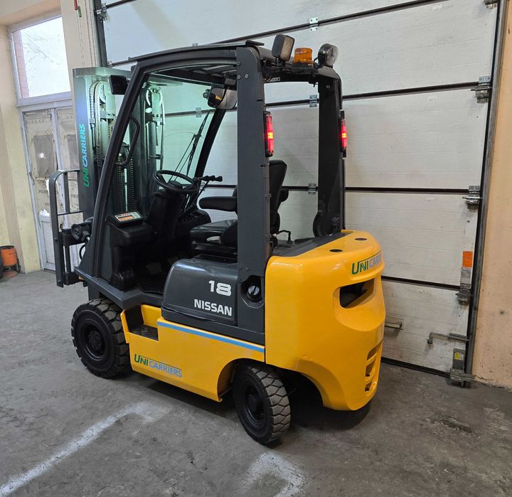 Навантажувач вилковий дизельний Nissan 1.8 тонн триплекс на 4,75 метра