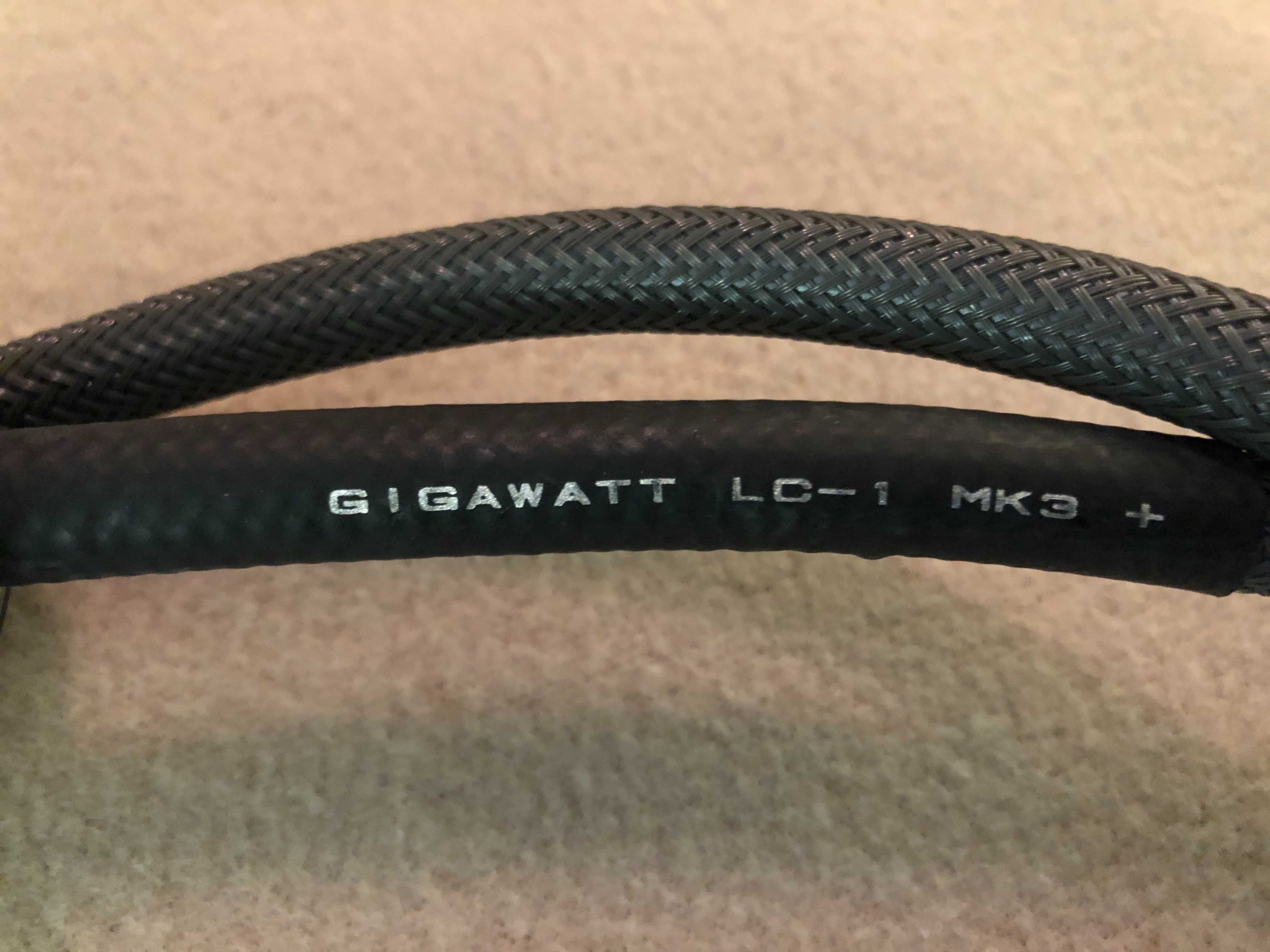 Gigawatt High Performance Power Cord LC-1 K3 series + Cabo HiFi