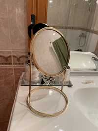 Espelho Dourado para maquilhagem