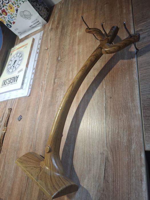 Wieszak na bizuterię, czapki, perukę