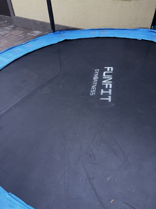 Батут 3 м б/у в гарному стані