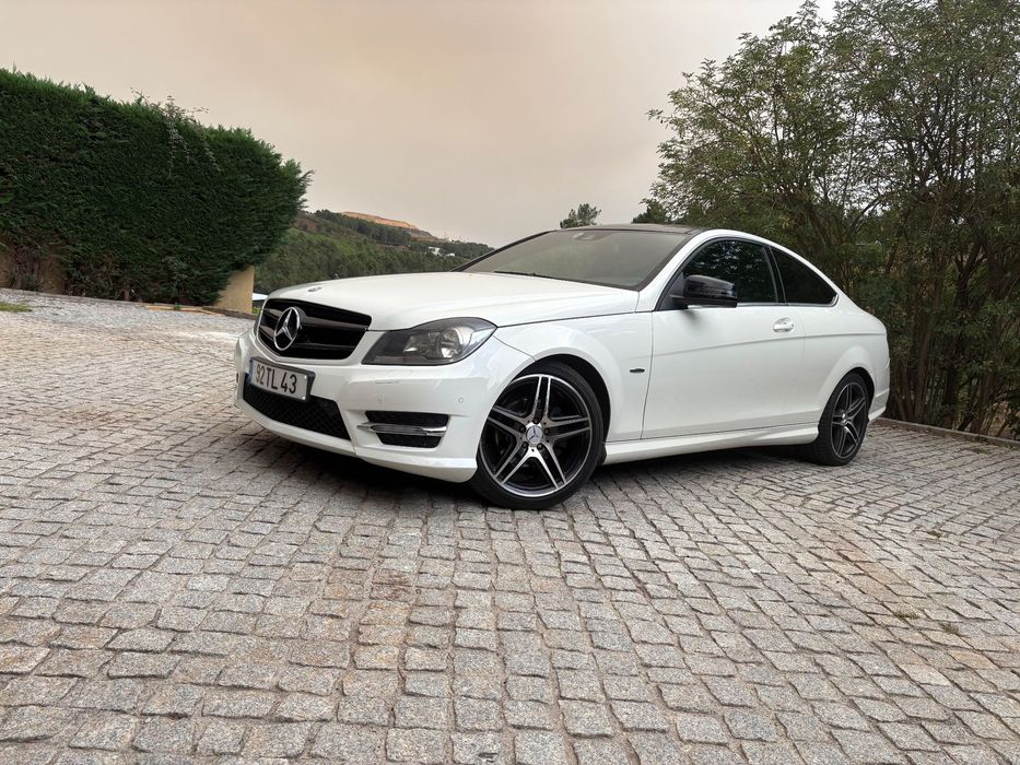 Mercedes-Benz C 250 CDI DPF Coupe (BlueEFFICIENCY)