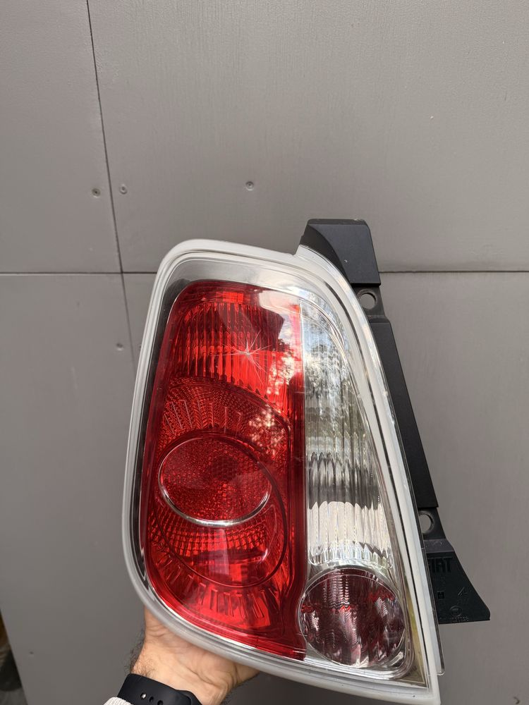 Tylna lewa lampa FIAT 500 ABARTH USZKODZONA