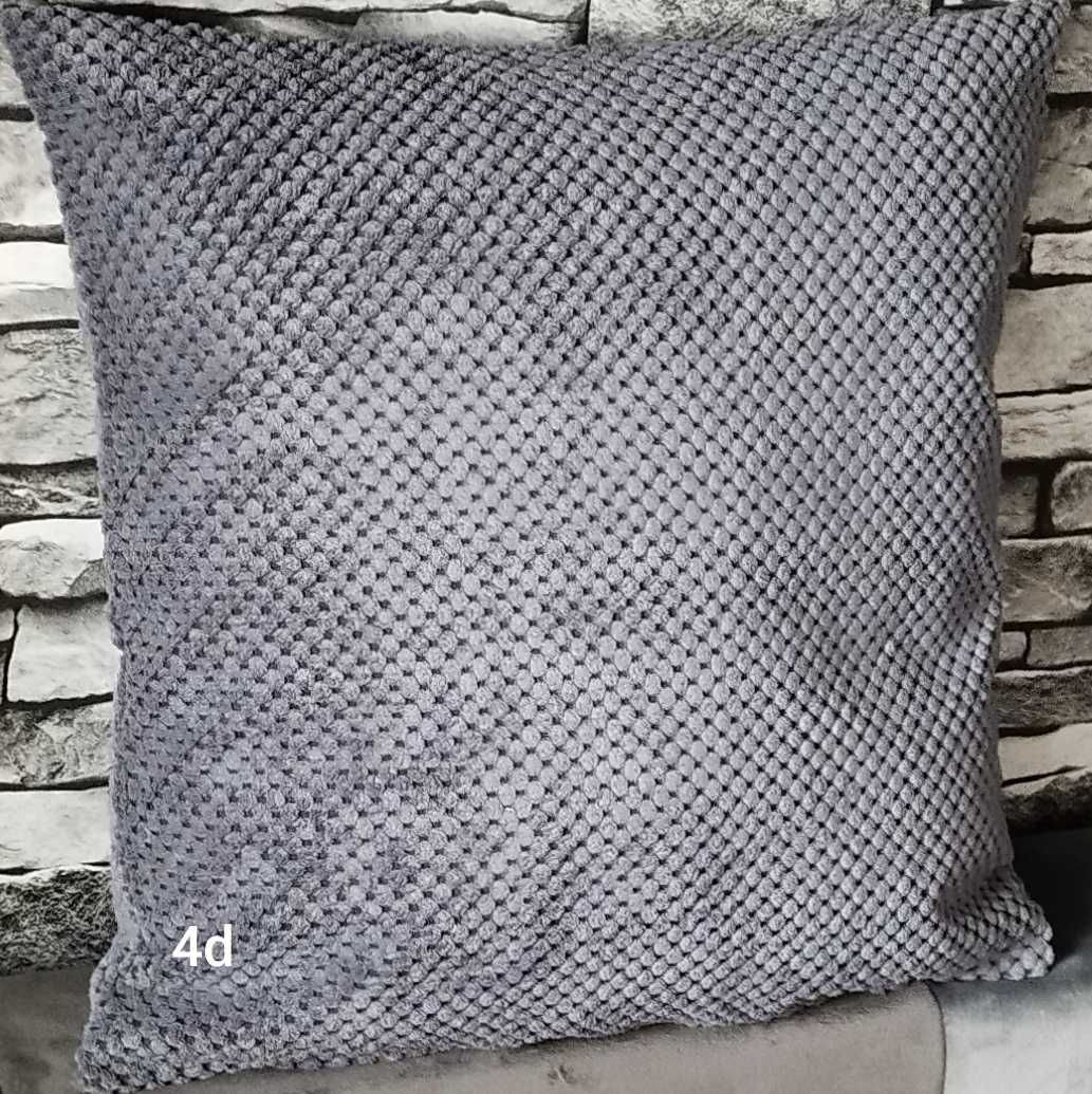 Poszewki dekoracyjne 40x40cm plusz DOT wzory