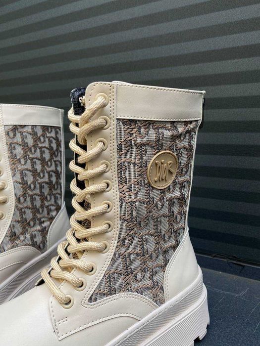 Dior Boot Beige Logo