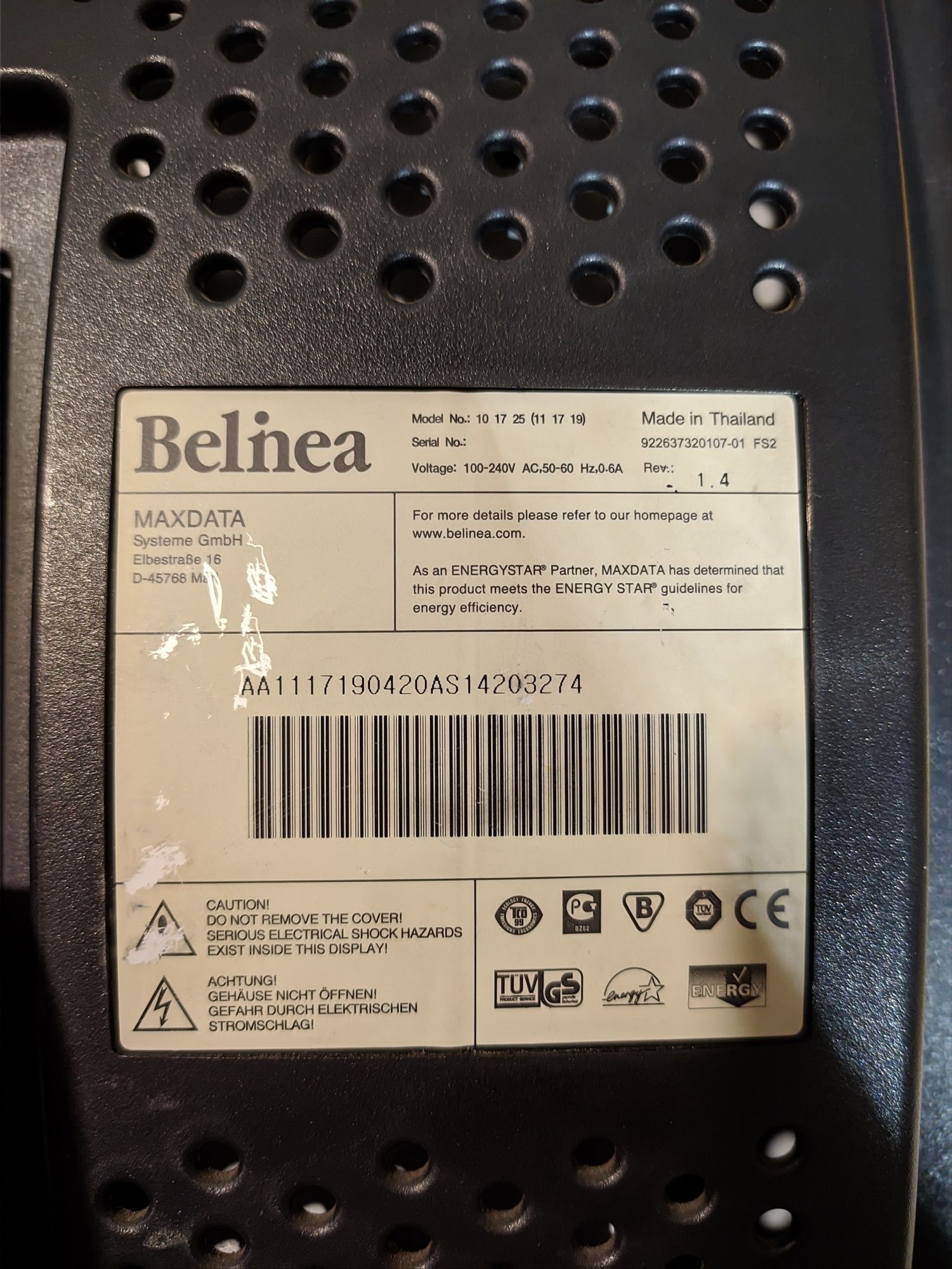 Монітор Belinea з вбудованими динаміками