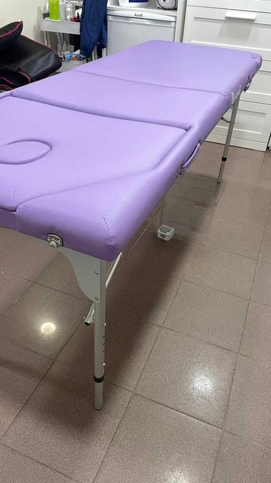 Marquesa Quirumed roxa metalica com peças