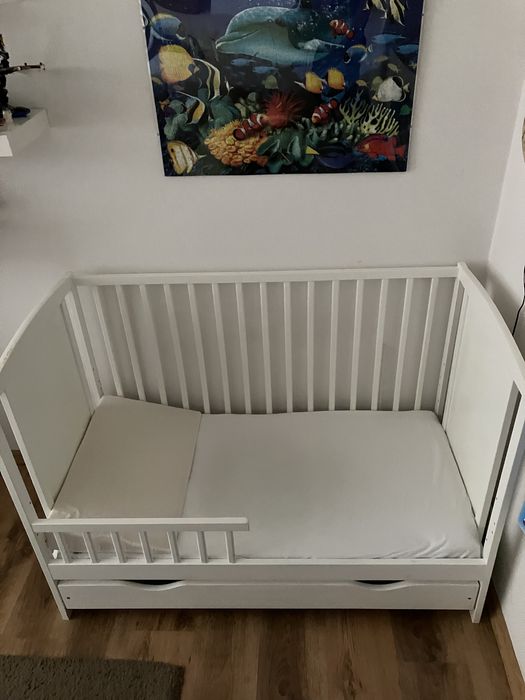 Łóżeczko drewniane białe z szufladą +materac+akcesoria