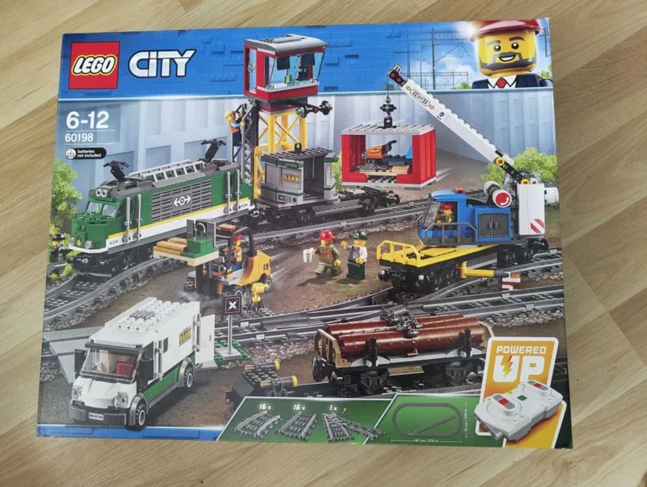 LEGO pociąg towarowy 60198