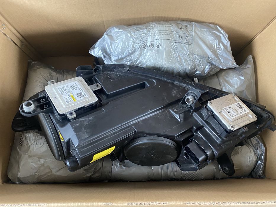 Продається права фара на пасат сс