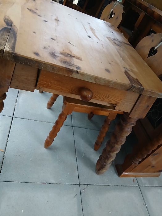 Kredens stół krzesła szafka Stare meble