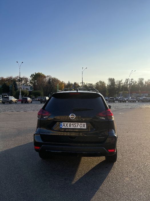 Продам ніссан рог 2017 року SE+